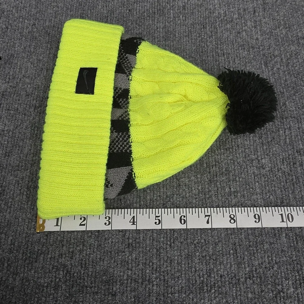 Nike Hat Beanie Youth‎ One Size Yellow Plaid Knit Pom Winter Swoosh Sports